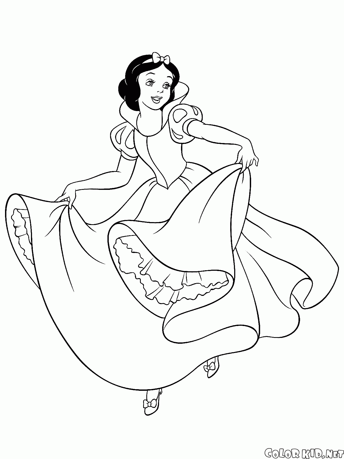 Snow White dancing