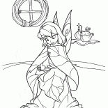 Tinkerbell näht Kleidung
