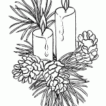 Weihnachtskerzen auf einem Ast